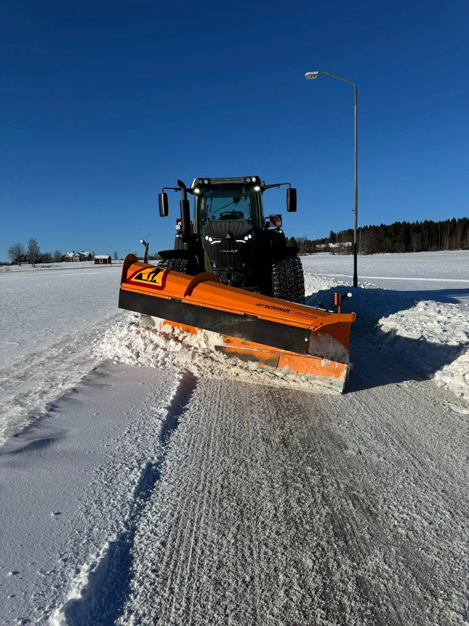 Snöröjning på vintervägarna i Jämtland